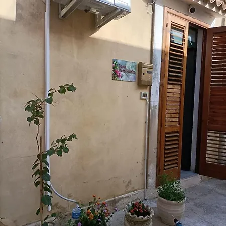 Casa Fiorita بيت للعطل *